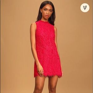 Lulu’s fuchsia shift dress